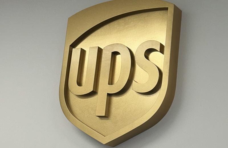 UPS-Brass-signage