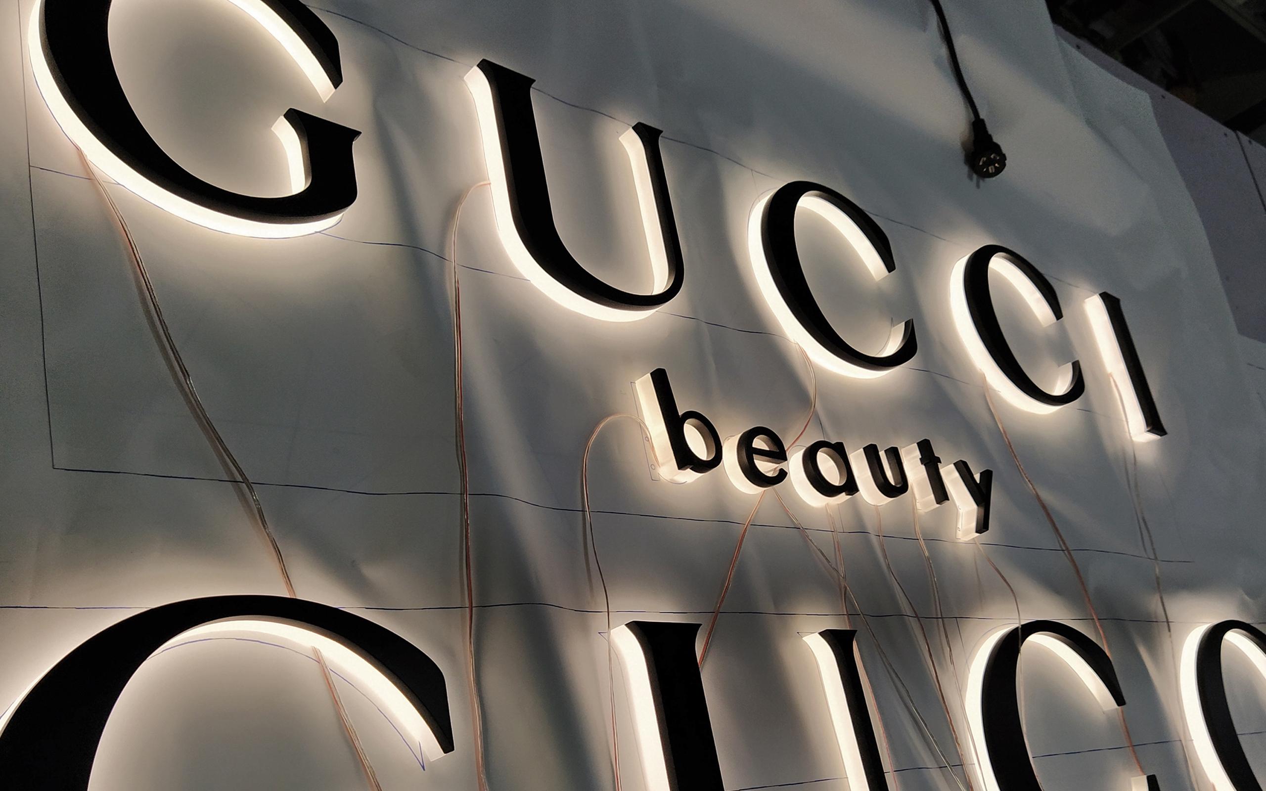 Gucci Halo illumnated Glowing Letters