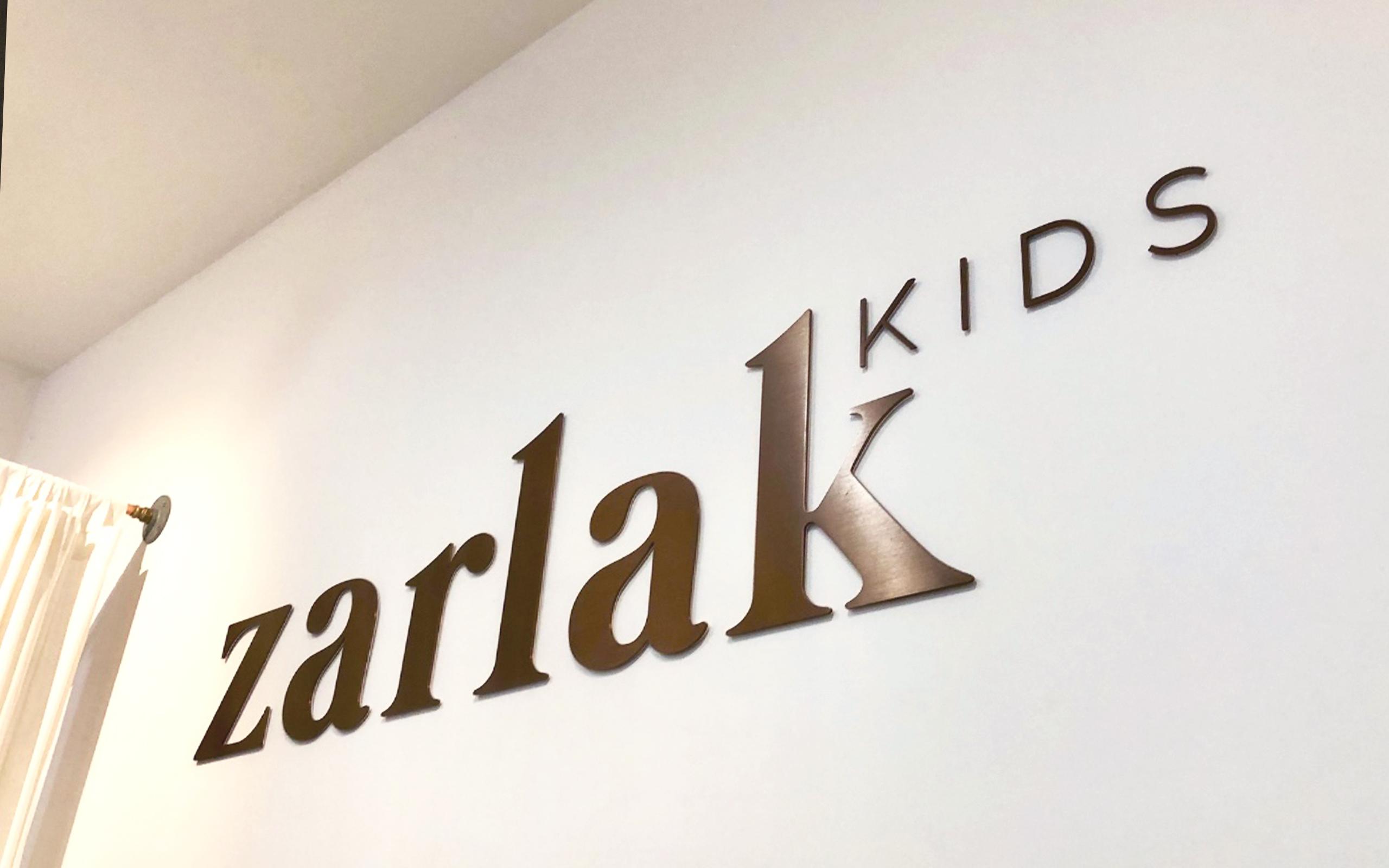 zarlak-kids-feature-wall-signage