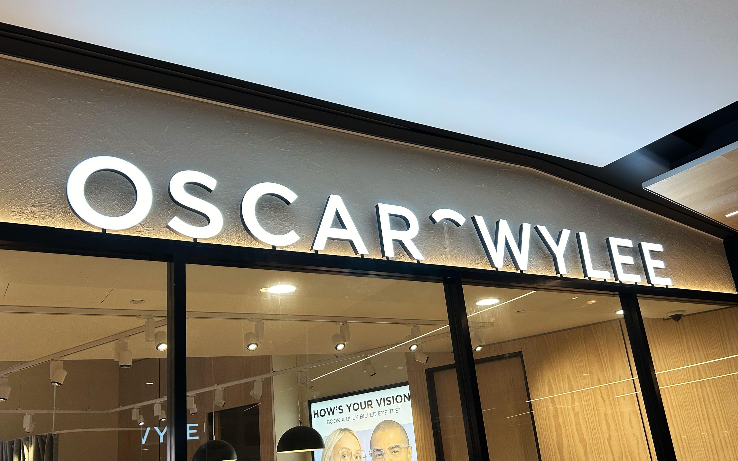 Oscar-Wylee-illuminated-white-letters